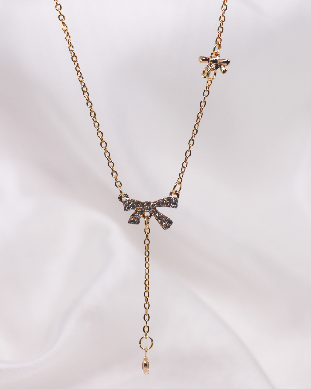 BOW Necklace