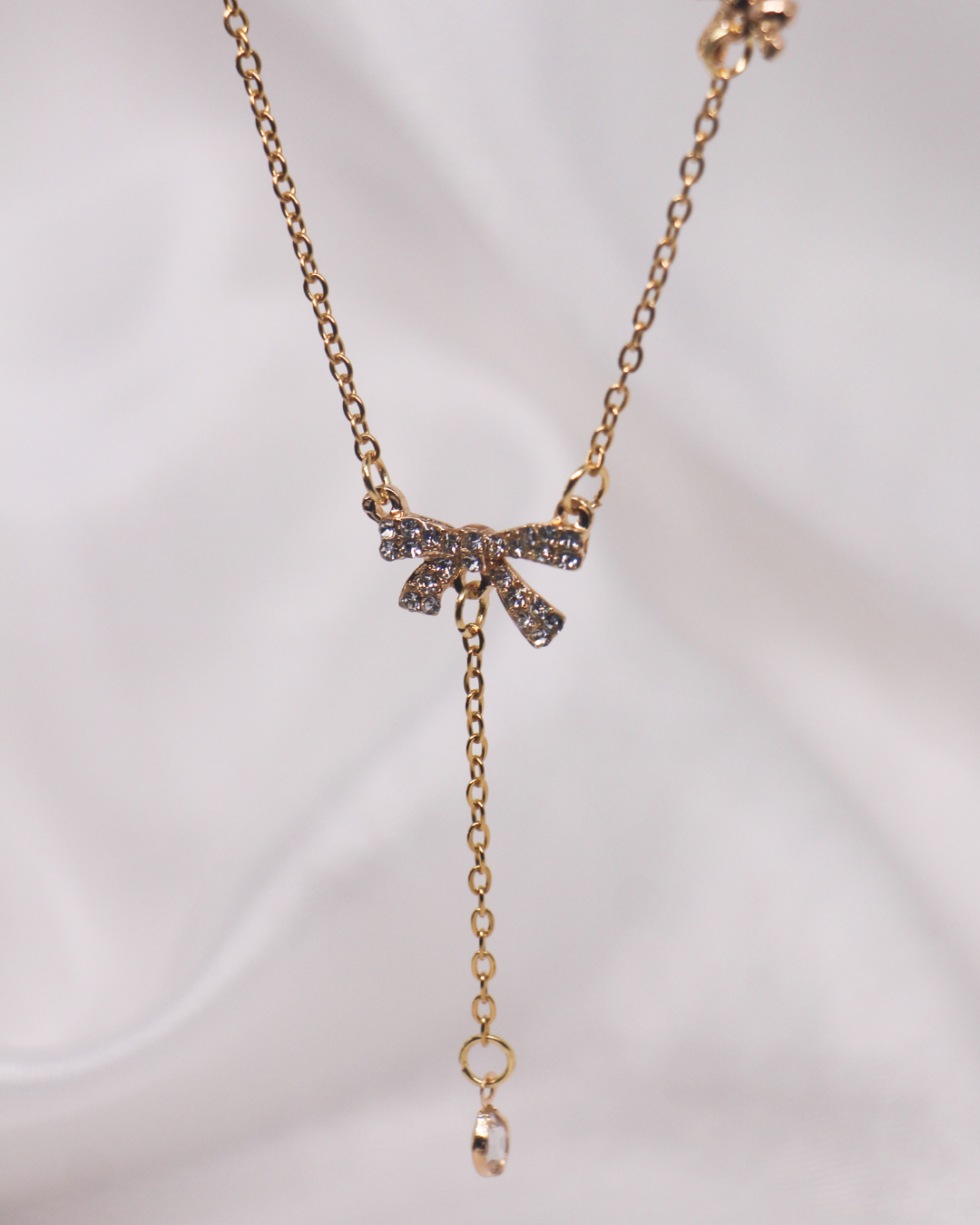 BOW Necklace
