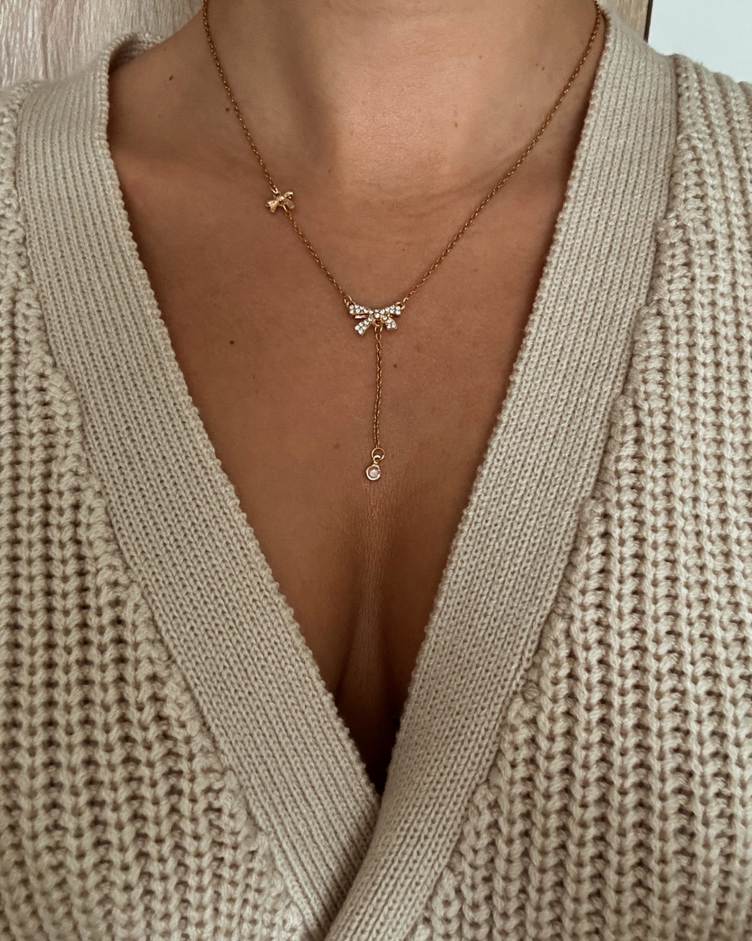 BOW Necklace